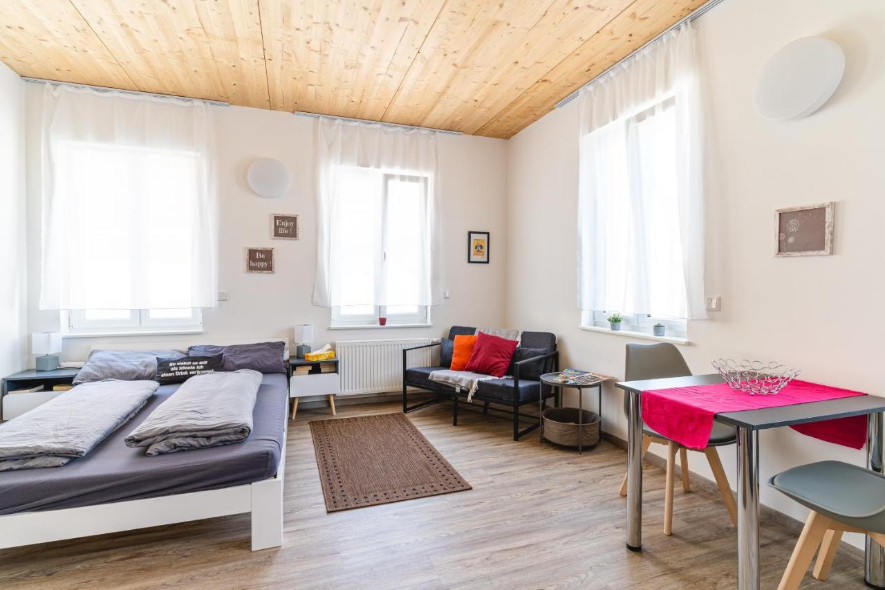 Tagblatt 2-Zimmer-Apartment Tuttlingen Eksteriør billede